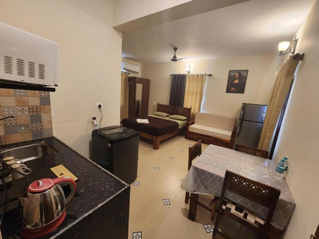 Coastal Suites Apart Hotel ---- 8 Minutes Walk To Beach Бенаулим Экстерьер фото